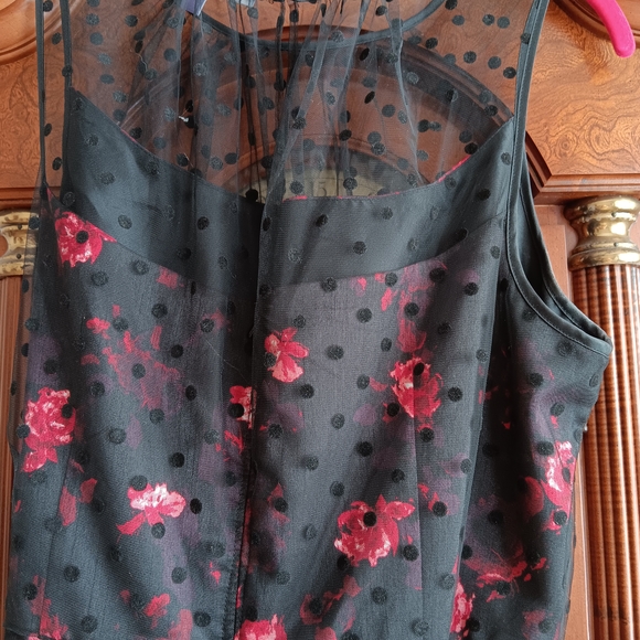 Black and Red Floral Dress - Picture 6 of 11